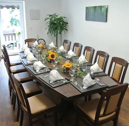 祖尔海德酒店 招待所 3*